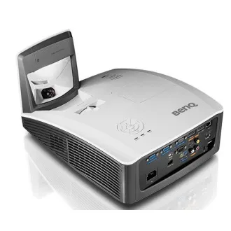 BENQ PRJ MH856UST  DLP; 1080p; 3200ANSI;10 000:1; HDMI, LAN;zvočnik 10W x2;stenska namestitev, izbirni interaktivni komplet PW30U&PT20