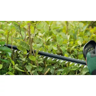BOSCH UniversalHedgeCut 18V-50, akumulatorske škarje, 18 V, dolžina rezila 50 cm, razmik zob 20 mm, baterija 2,5 Ah