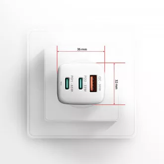 AXAGON ACU-DPQ65W, omrežni polnilnik GaN 65 W, 3 vhodi (USB-A   dvojni USB-C), PD3.0/QC4 /PPS/Apple, bel