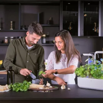 Véritable SMART - Samodejni sadilnik z nadzorom svetlobe, bel