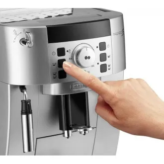 DeLonghi Magnifica S ECAM 22.110.SB avtomatski aparat za kavo