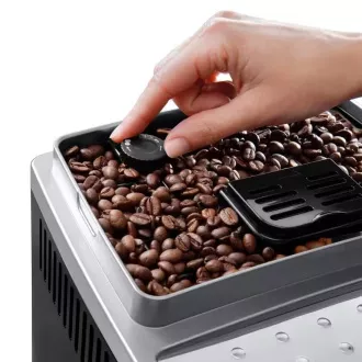 DeLonghi Magnifica S Smart ECAM 250.23.SB avtomatski aparat za kavo, 1450 W, 15 barov, vgrajen mlinček, srebrn