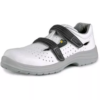 Obutev CXS PINE O1 ESD, perforirana, bela, velikost 38