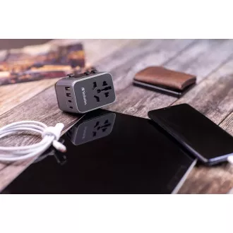 VERBATIM Univerzalni potovalni adapter UTA-03 Potovalni adapter