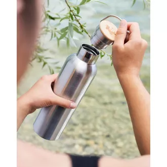 Pandoo Steklenička za vodo iz nerjavečega jekla s pokrovom iz bambusa 750 ml Pandoo Steklenička za vodo iz nerjavečega jekla s pokrovom iz bambusa 750 ml