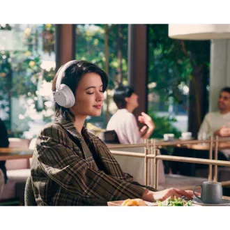 WH CH720N bele slušalke Bluetooth SONY