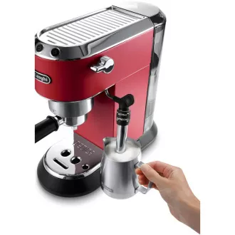 EC685.R ESPRESSO VZVOD DE'LONGHI