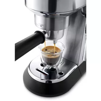 EC685.M ESPRESSO VZVOD DE'LONGHI