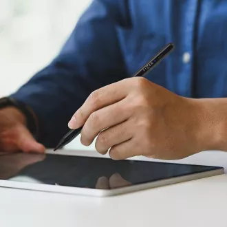 Pero na dotik Graphite za iPade POPRAVLJENO Pero na dotik Graphite za iPade POPRAVLJENO