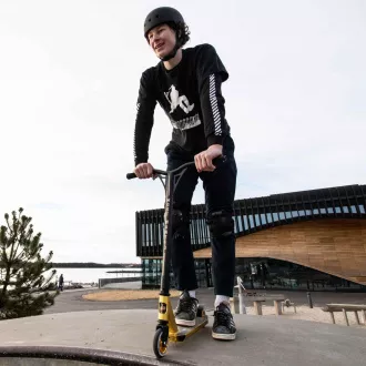 Skuter prostega sloga Story Bandit DOS Golden