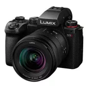 Panasonic Lumix DC-S5 Mark II   Lumix S 20-60 mm f/3,5-5,6 Macro O.I.S. 24,2 Mpx, črna