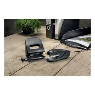 LEITZ Okolju prijazen spenjač NeXXt RECYCLE, 30 listov, črn