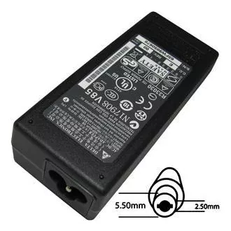 Napajalnik 65W, originalni 19V, 5,5x2,5 (brez zaslona)