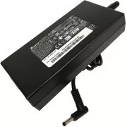 Napajalnik MSI 180W 20V (vključno z napajalnim kablom)