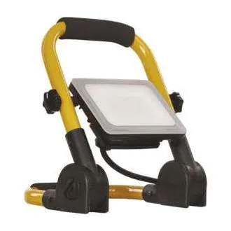 PRENOSNI LED REFLEKTOR ILIO 21W, 1900LM, IP44 PRENOSNI LED REFLEKTOR ILIO 21W, 1900LM, IP44