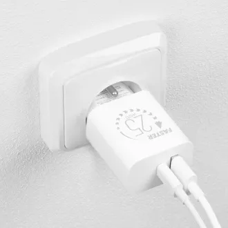 PAKET: ME potovalni polnilec USB-A   USB-C 25W Bela